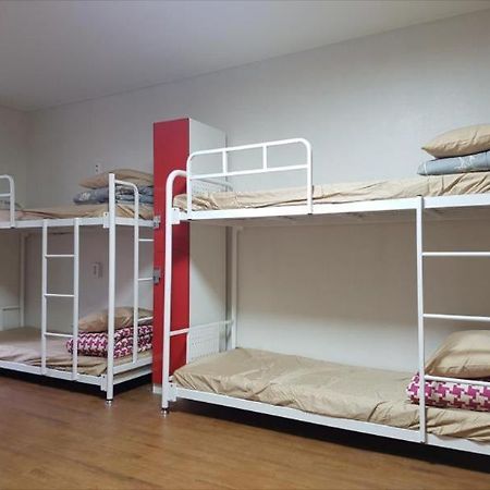 Kimchee Busan Downtown Guesthouse Экстерьер фото