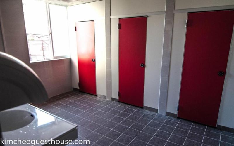 Kimchee Busan Downtown Guesthouse Экстерьер фото